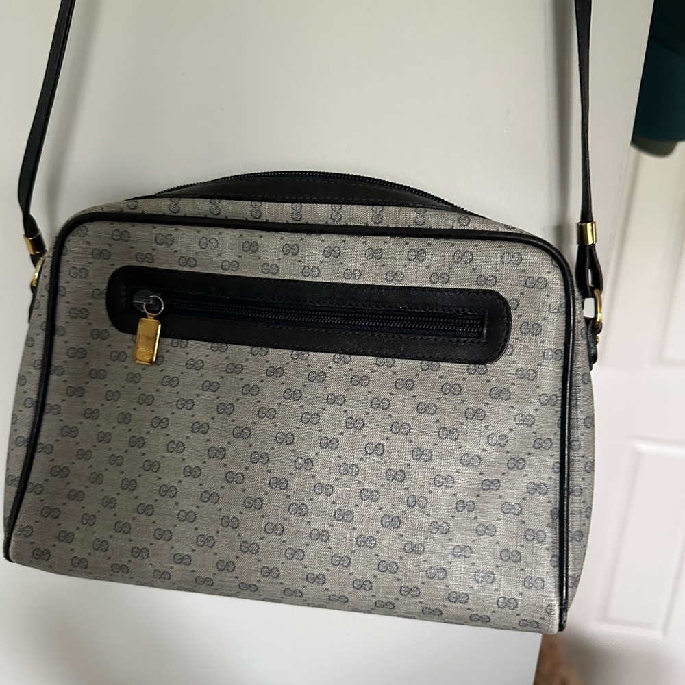Authentic Gucci Vintage purse